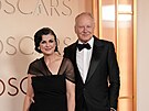 Megan Everett-Skarsgardová a Stellan Skarsgard na Oscarech v Los Angeles (15....