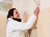 Na zámku Stekník nedaleko �atce prob�hl dopl�ující restaurátorský pr�zkum....