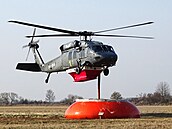 Na bocho�ském leti�ti u P�erova probíhá výcvik pilot� pro ha�ení po�ár� za...