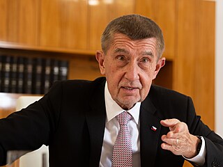 Premiér Andrej Babi�