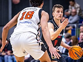 Goran Filipovi� z Nymburka b�hem utkání s Terstem.