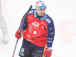 Pardubický Ji�í Smejkal slaví trefu proti Komet�.
