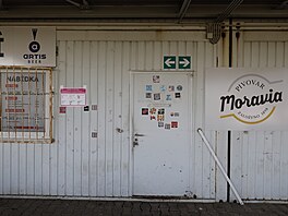 Stav m�stského stadionu v Srbské ulici v Brn� v b�eznu 2026