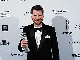 �eský lev oce�uje nejlep�í filmy lo�ského roku.  Cenu pro Nejlep�í herec v...