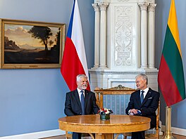 Prezident �eské republiky Petr Pavel s litevským prezidentem Gitanasem...