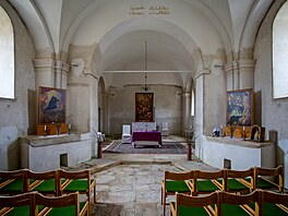 Z kostela sv. Vav�ince v Klení s�aly zvona�i dva tamní zvony, aby se opravili a...