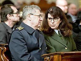 Poh�eb zakladatelky hnutí Na vlastních nohou � Stono�ka B�ly Gran Jensen v...