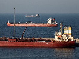 Tankery poblí� ománského Muscatu (7. b�ezna 2026)