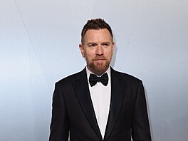 Ewan McGregor na Vanity Fair Oscar Party v Los Angeles (15. b�ezna 2026)
