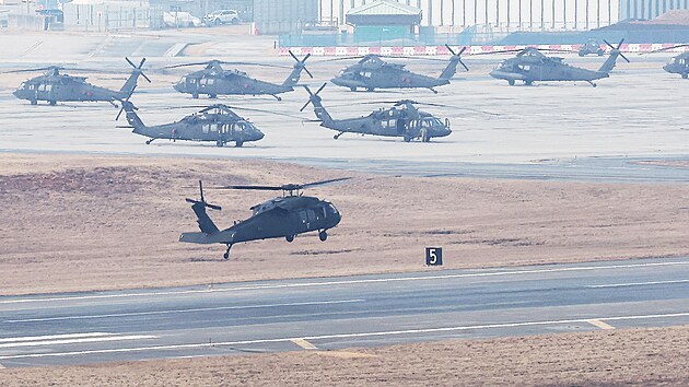USA a Ji�n� Korea zah�jily jeden�ctidenn� cvi�en� Freedom Shield (�t�t svobody). (9. b�ezna 2026)