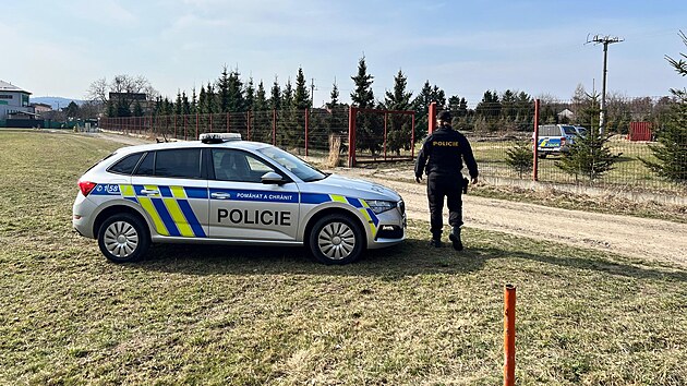 N�lez leteck� pumy ve Velk�ch Ho�tic�ch si vy��dal evakuaci �koly i okoln�ch dom�. 