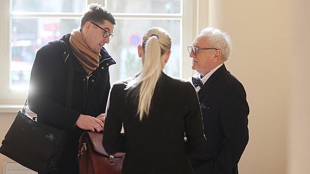 Okresn� soud v Jihlav� uznal �editele a majitele soukrom� grafick� �koly Milana Du��ka (vpravo) vinn�m z t�k�ho ubl�en� na zdrav� z nedbalosti. (11. b�ezna 2026)