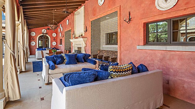 Interi�r ran�e Jeffreyho Epsteina v Nov�m Mexiku. (2. �ervence 2021)