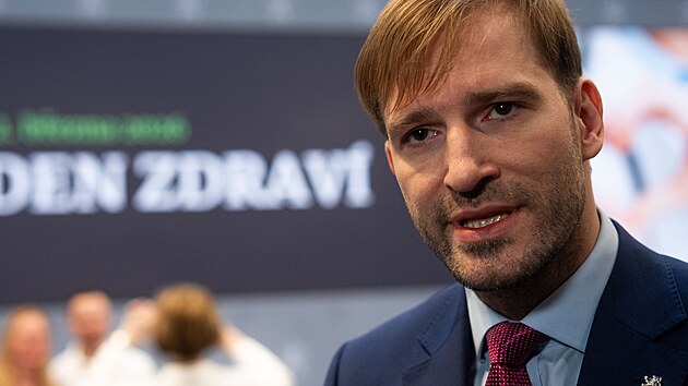 Den zdrav� na ��adu vl�dy. Na sn�mku ministr zdravotnictv� Adam Vojt�ch (12. b�ezna 2026)