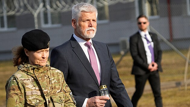 Prezident Petr Pavel nav�t�vil �esk� voj�ky na z�kladn� v Loty�sku. (11. b�ezna 2026)