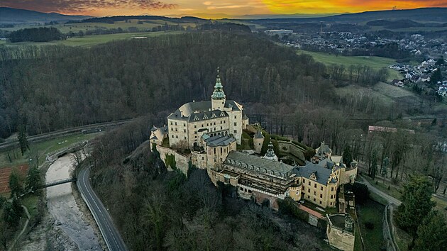 Hrad a z�mek Fr�dlant zah�j� svou jubilejn� 225. sez�nu.