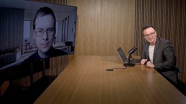 Drony nenahrad� rakety, ale vytvo�� s lidmi smrt�c� sme�ku, ��k� Visingr