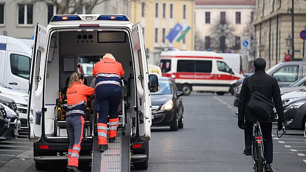 N�lez bomby z druh� sv�tov� v�lky v Dr��anech si vy��dal evakuaci v�ce ne� 18 tis�c lid�. (11. b�ezna 2026)