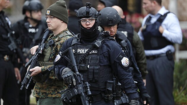 Na univerzitě v USA útočil střelec. Zranil dva lidi a zemřel