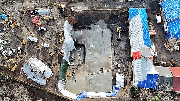 Stavba budouc�ho d�tsk�ho hospice v b�val� usedlosti Cibulka v pra�sk�ch Ko����ch. Fotografie zachycuje stav k prosinci 2025.