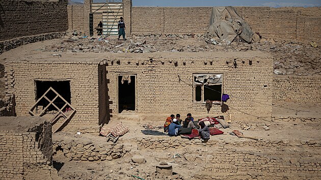 P�kist�n uskute�nil vzdu�n� �dery v K�bulu. (13. b�ezna 2026)