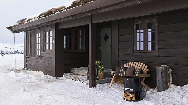 Chata stoj� v oblasti Høgevarde, proslul�m r�ji pro ly�a�e. Rodina sem jezdila slavit hlavn� Velikonoce.