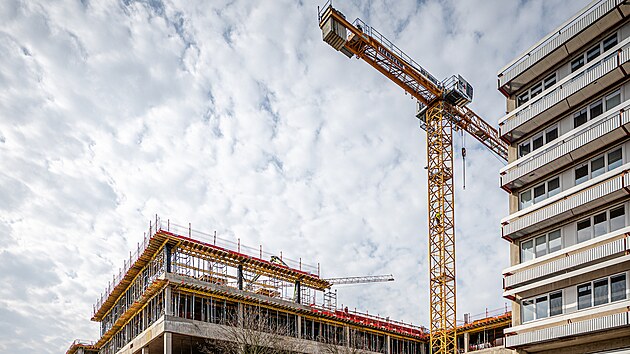 Stavba pavilonu chirurgick�ch obor� v hradeck� fakultn� nemocnici (10. b�ezna 2026)