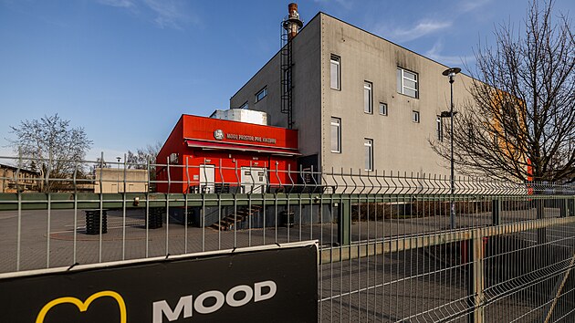 B�valou mazutovou kotelnu u dopravn�ho podniku v Hradci Kr�lov� �ek� demolice. S�dlil tu no�n� klub De Noche, pot� MOOD. (9. b�ezna 2026)