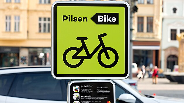 Plze� spou�t� novou slu�bu sd�len�ch elektrokol Pilsen Bike, kter� roz���� mo�nosti m�stsk� mobility. Provoz odstartuje 17. b�ezna a do konce tohoto m�s�ce bude za vhodn�ho po�as� nasazeno do ulic z�pado�esk� metropole 300 elektrokol. (10. b�ezna 2026)