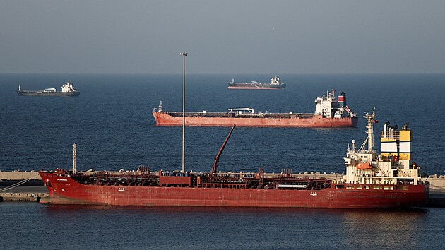 Tankery pobl� om�nsk�ho Muscatu (7. b�ezna 2026)