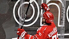 Michal Kova��ík z T�ince se raduje z gólu.