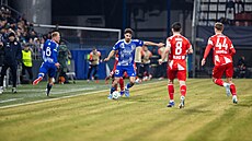 U mí�e Mohamed Jásir Núr.