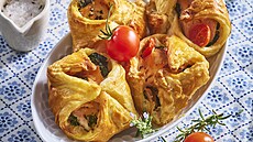 Listové �áte�ky s lososem a �penátem