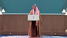 Saúdský ministr zahrani�í princ Fajsal bin Farhán po jednání muslimských zemí v...