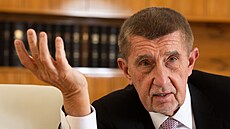 Premiér Andrej Babi�