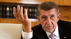 Premiér Andrej Babi�