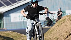 Zájemci mohou v Novém Ji�ín� vyu�ívat od 5. b�ezna nové sportovi�t�, takzvaný...