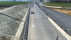 �idi�i mohou ode op�t jezdit po dálnici D48 mezi obcemi Pala�ov a Dub. Te� v...