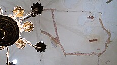 Na zámku Stekník nedaleko �atce prob�hl dopl�ující restaurátorský pr�zkum....