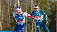 Tomá� Mikyska b�hem smí�ené �tafety v Otepää