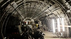 Práce ve stanici metra Flora jsou zhruba m�síc po jejím uzav�ení v plném proudu.