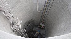 Práce ve stanici metra Flora jsou zhruba m�síc po jejím uzav�ení v plném proudu.