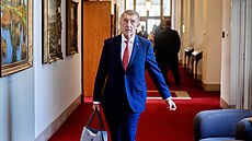 Premiér Andrej Babi�