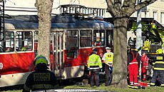 Dívku v Praze srazila tramvaj, na míst� zem�ela. (13. b�ezna 2026)