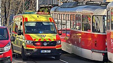 Dívku v Praze srazila tramvaj, na míst� zem�ela. (13. b�ezna 2026)