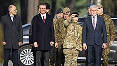 Prezident Petr Pavel nav�tívil �eské vojáky na základn� v Loty�sku. (11. b�ezna...