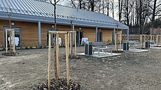 Z ka�dého pokoje mají klienti výhled i vstup p�ímo na dvorek. (b�ezen 2026)