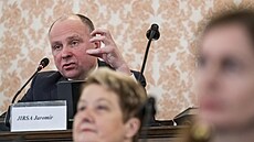 Soudce Jaromír Jirsa vystoupil na ve�ejném sly�ení kandidát� do volby ve�ejného...