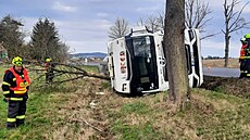 Cisterna havarovala v pond�lí ráno u Smetanovy Lhoty na Písecku. (16. b�ezna...