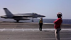 Lo� USS Gerald R. Ford amerického námo�nictva b�hem operace Epic Fury, která má...